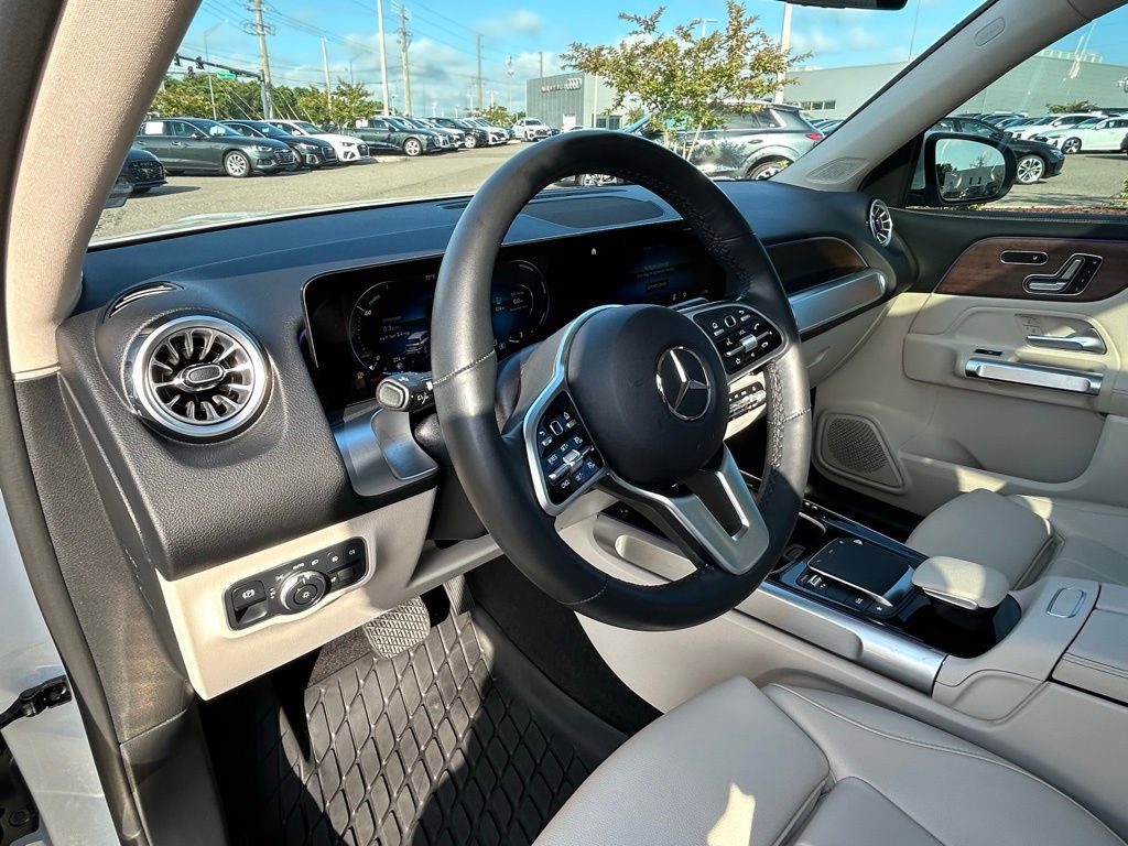 Used 2023 Mercedes-Benz GLB 250 4MATIC image 18