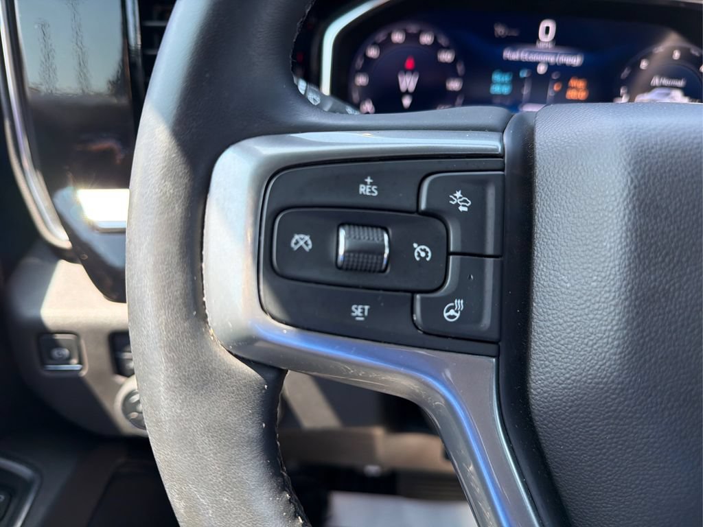 Used 2025 Chevrolet Silverado 1500 LT AWD/4WD image 29