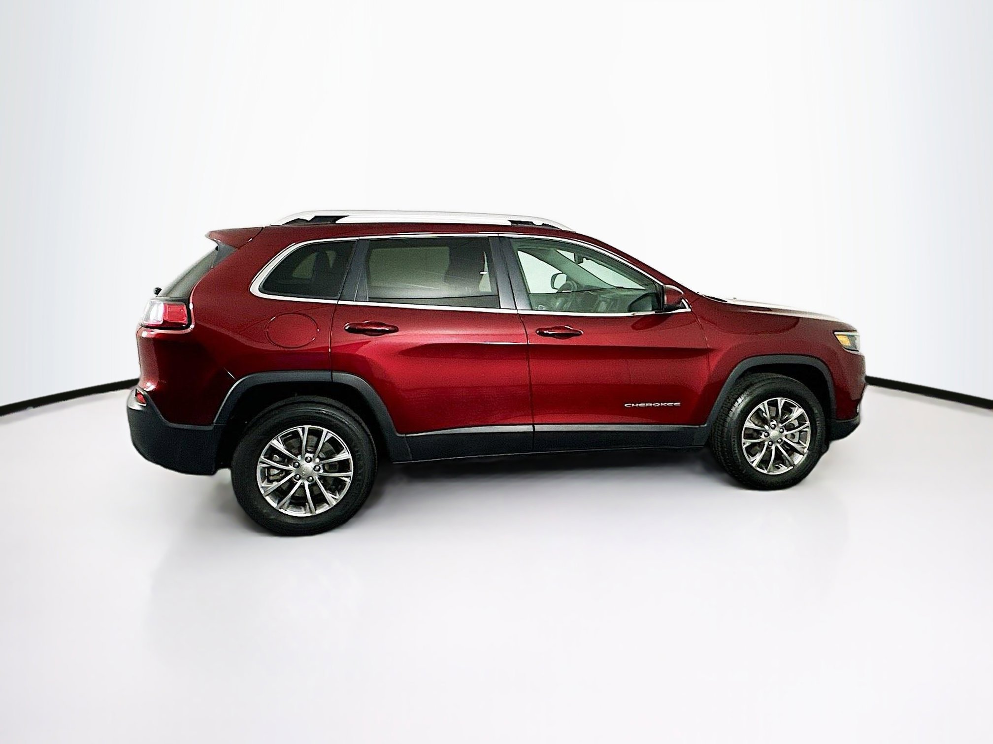 Used 2019 Jeep Cherokee Latitude Plus w/ Comfort/Convenience Group image 10