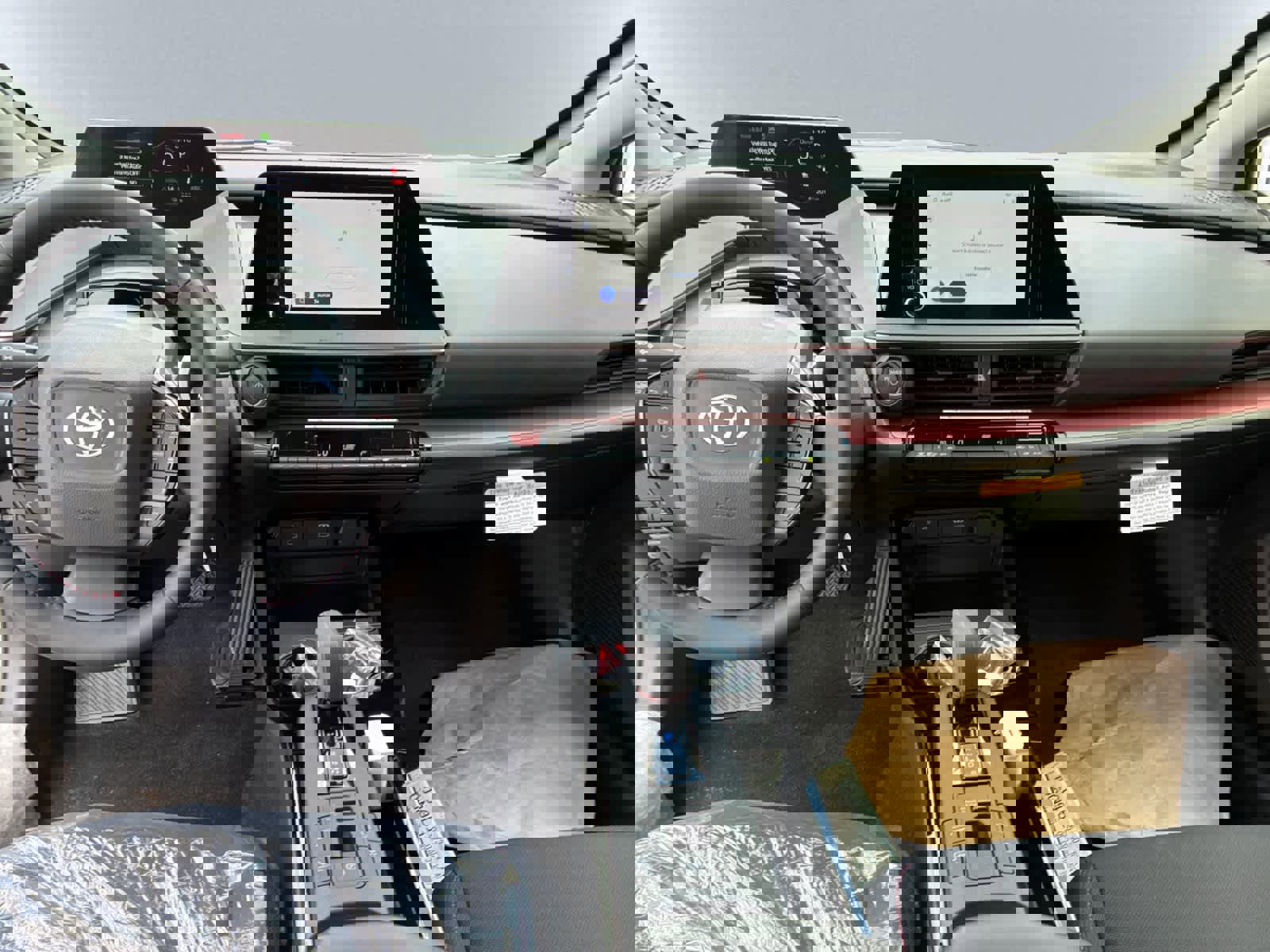 Used 2025 Toyota Prius Plug-In Hybrid image 6