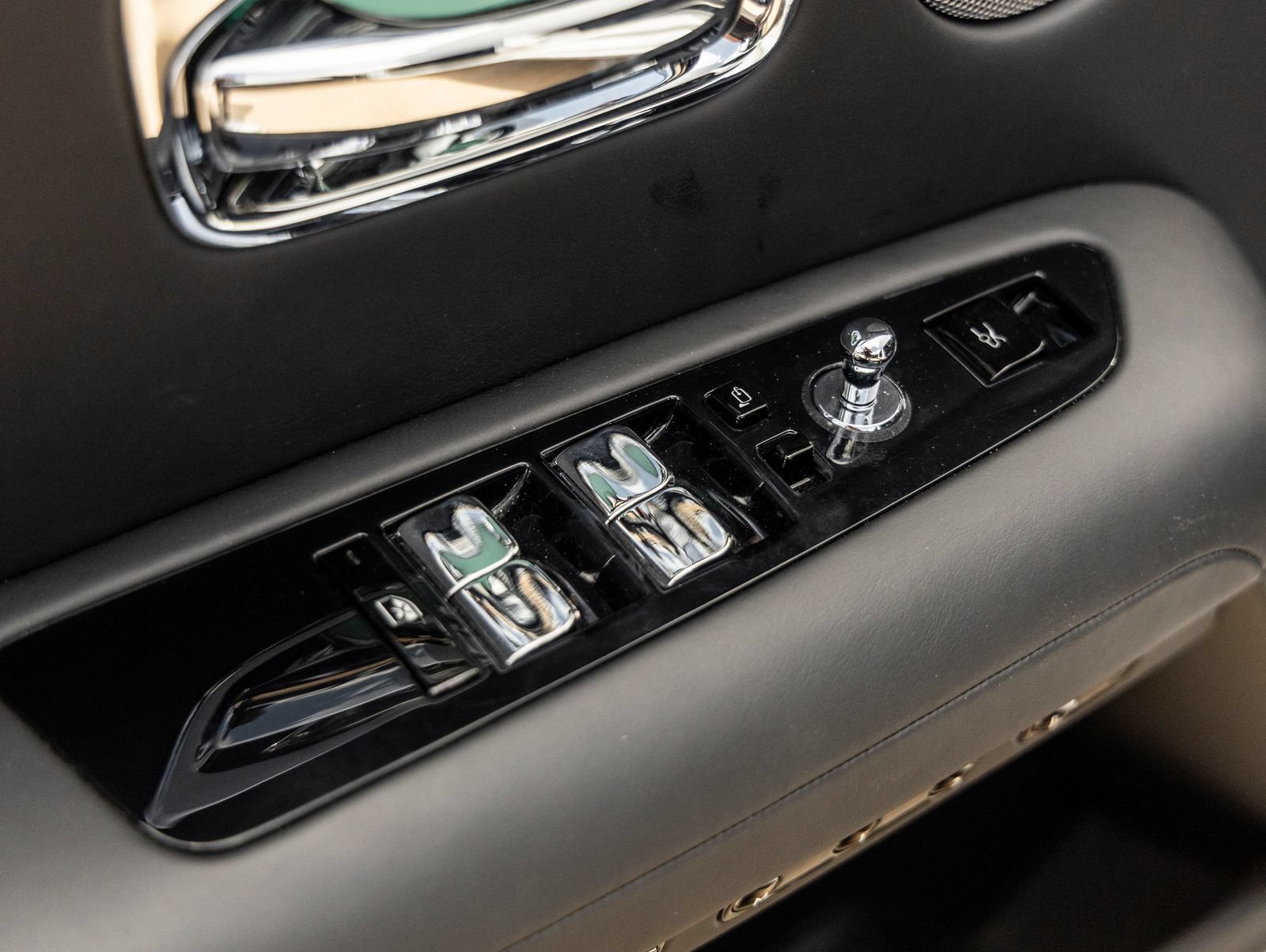 Certified 2024 Rolls-Royce Ghost AWD/4WD image 24
