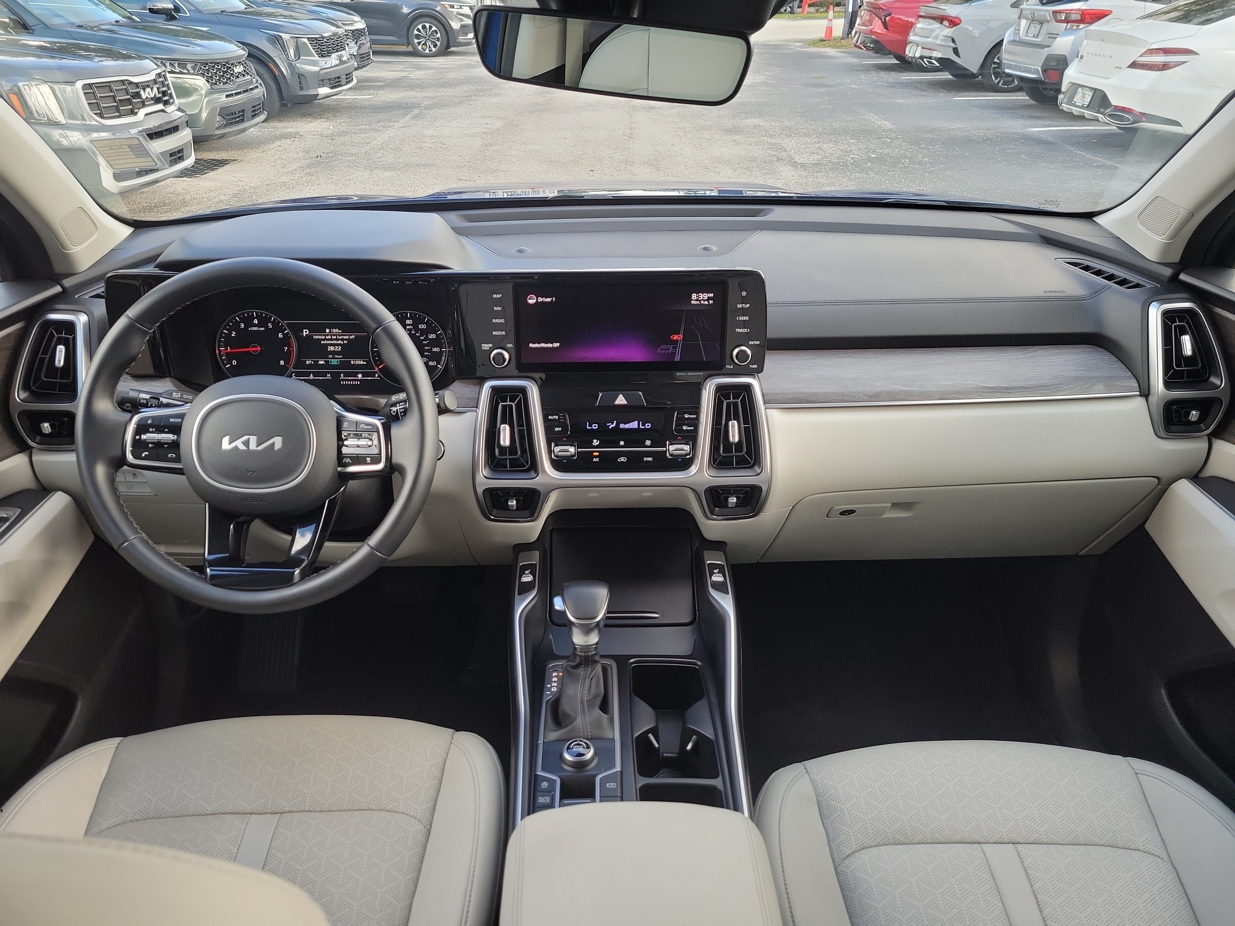 Used 2022 Kia Sorento EX w/ Panoramic Sunroof Package FWD image 18