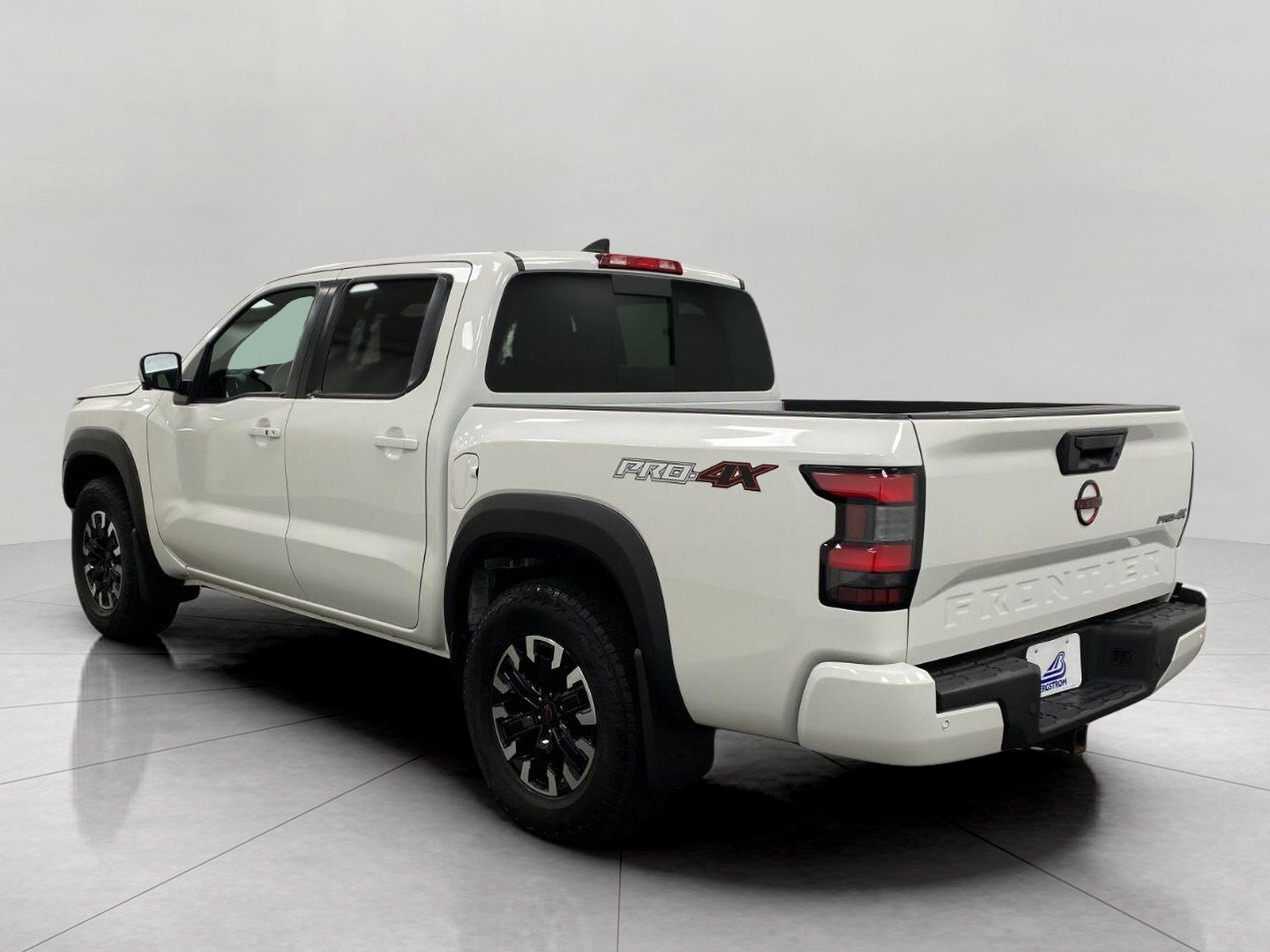 Certified 2023 Nissan Frontier PRO-4X w/ Pro Convenience Package AWD/4WD image 7