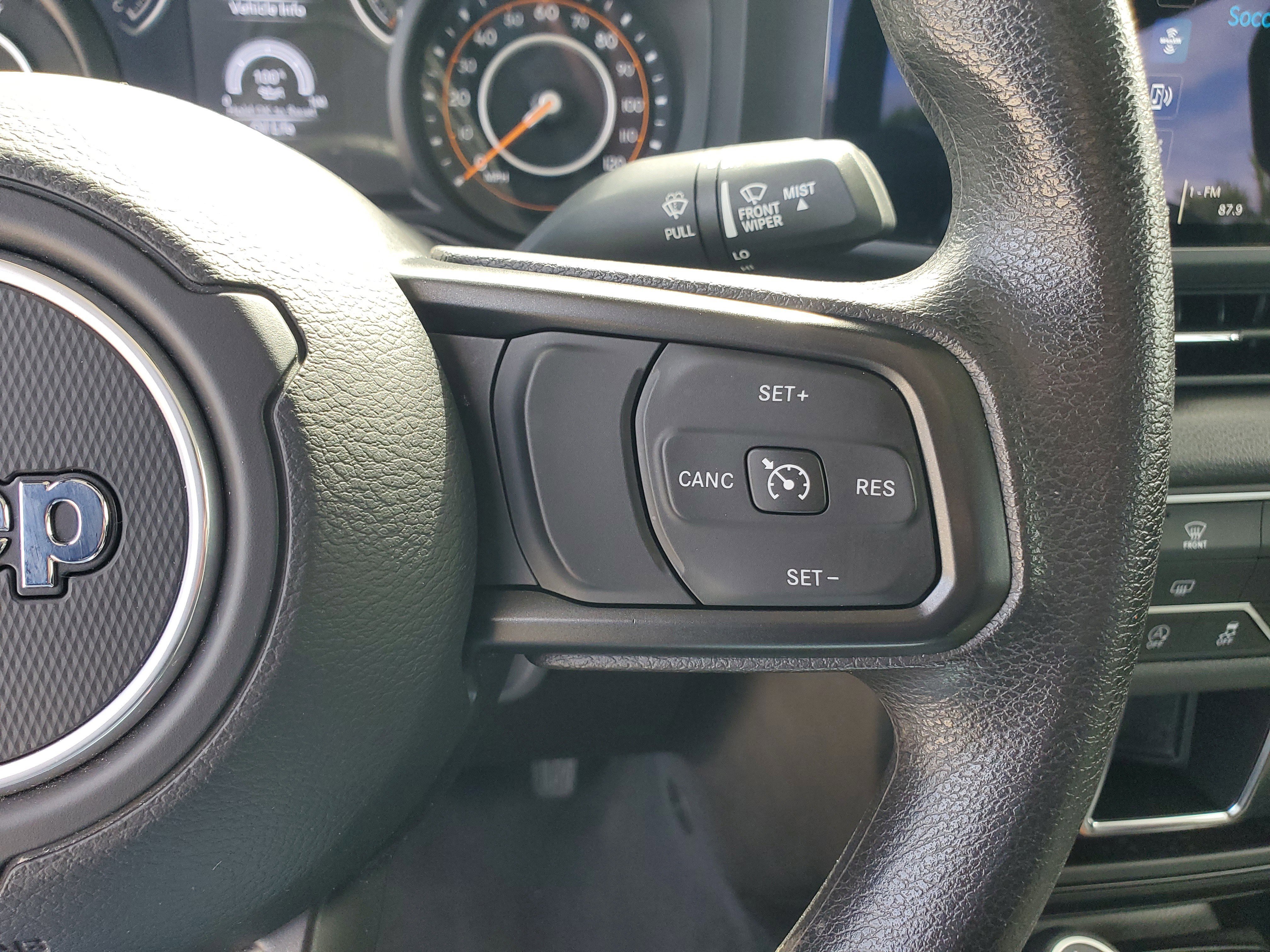 Used 2024 Jeep Gladiator Sport image 21