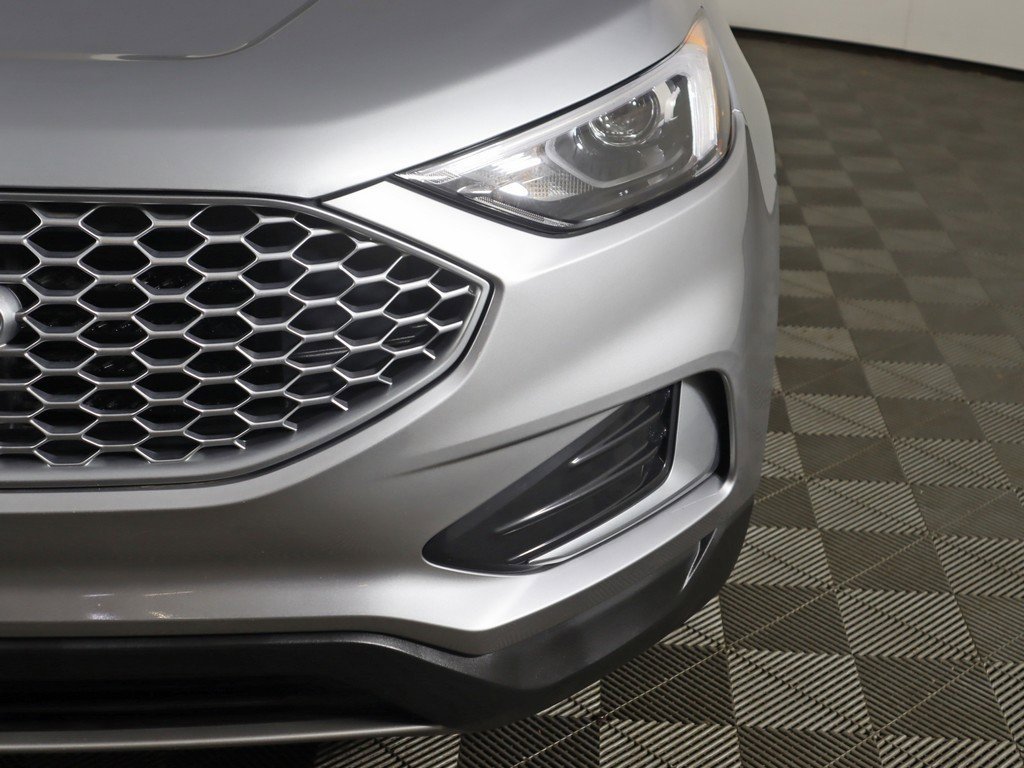 Used 2024 Ford Edge SEL image 12