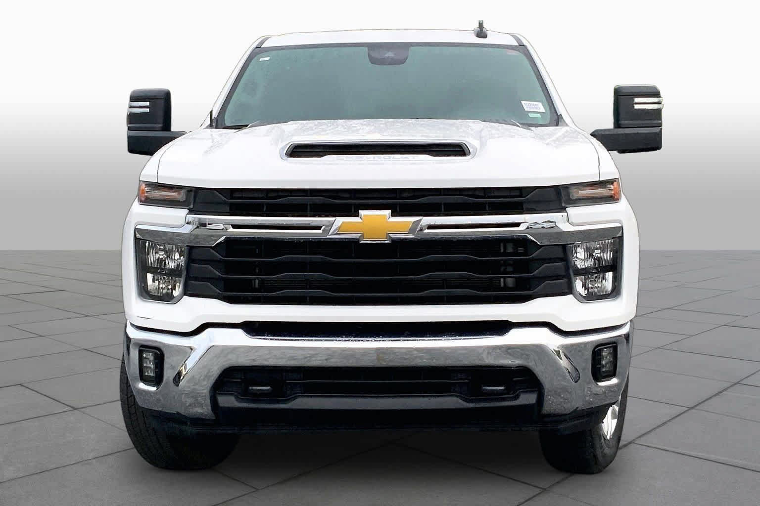 Used 2025 Chevrolet Silverado 2500 LT w/ Convenience Package AWD/4WD image 6
