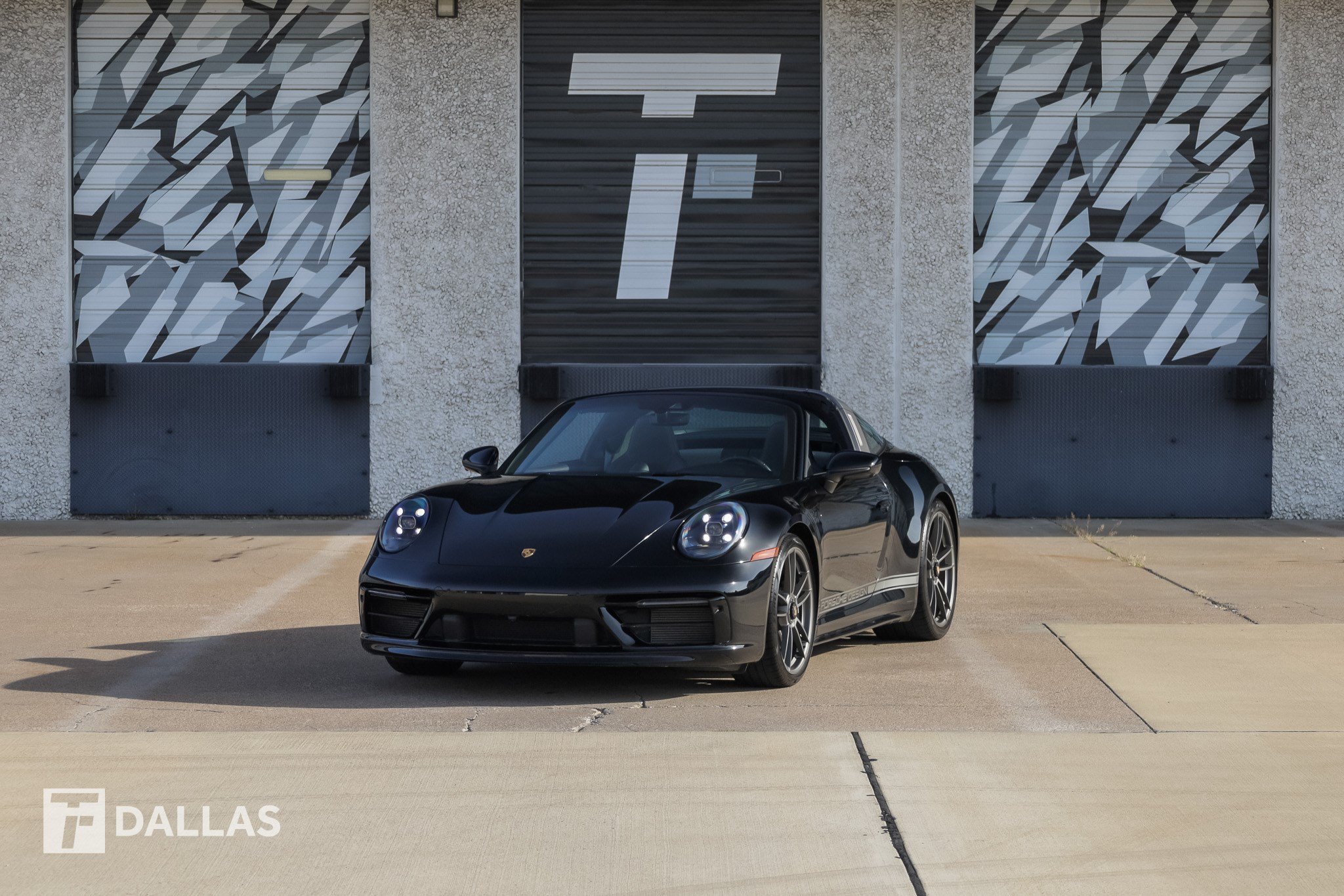 Used 2023 Porsche 911 50th Anniversary Edition AWD/4WD image 5