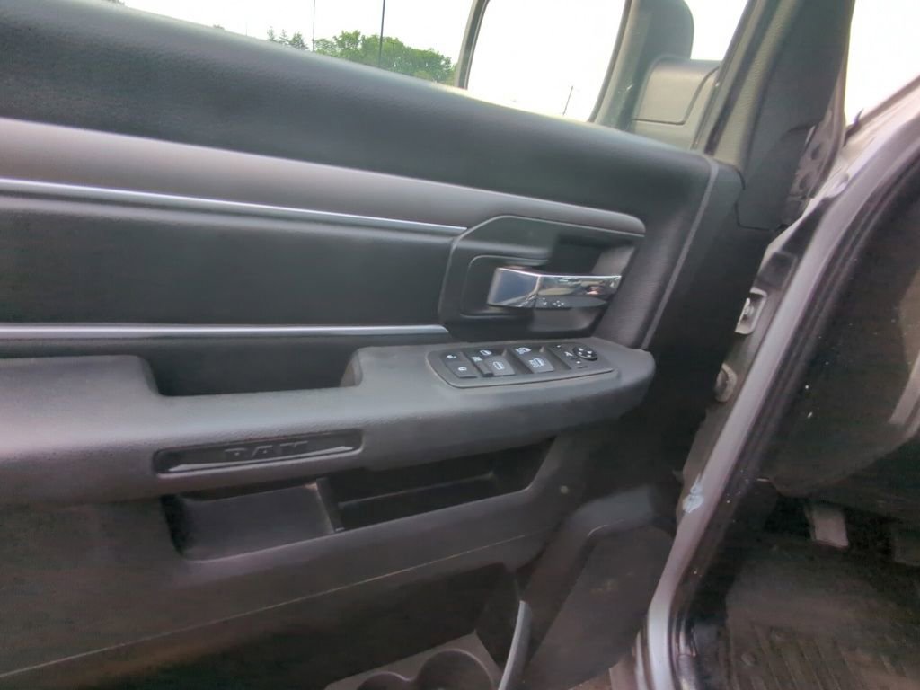 Used 2021 RAM 1500 Classic Warlock AWD/4WD image 8