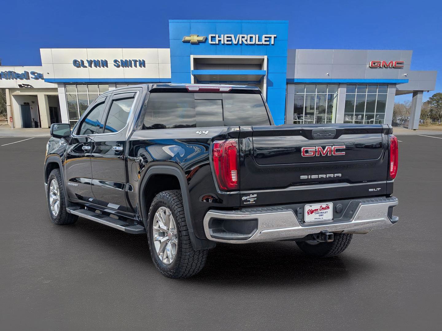 Used 2021 GMC Sierra 1500 SLT w/ SLT Premium Package image 12