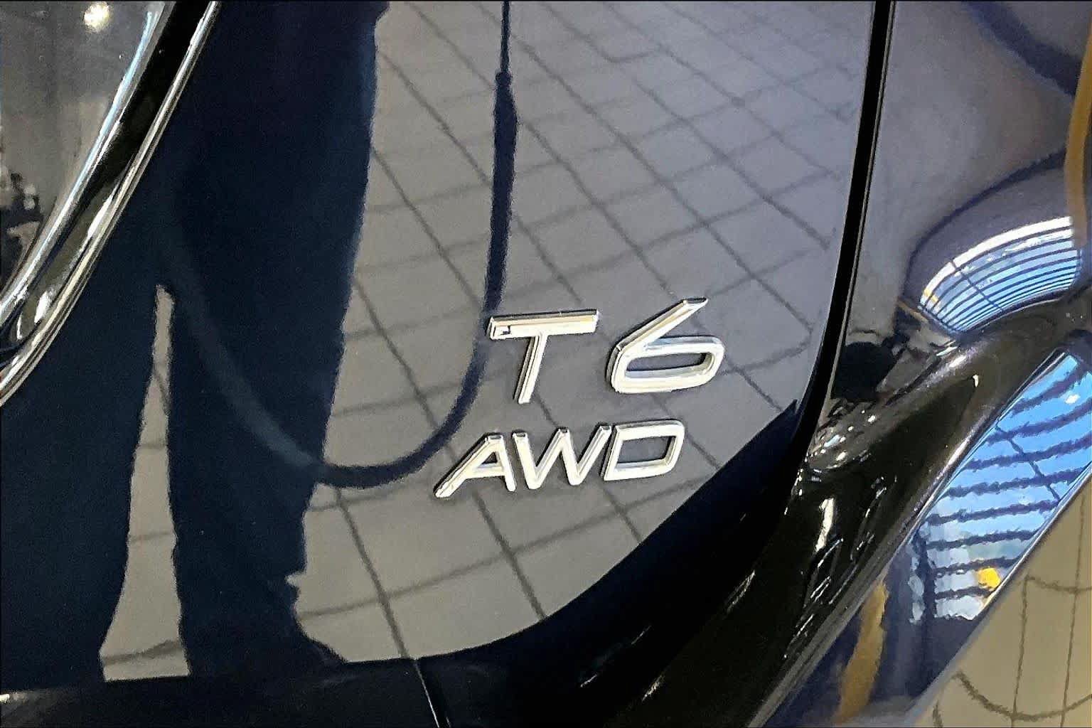 Used 2016 Volvo XC60 T6 w/ Climate Package AWD/4WD image 10