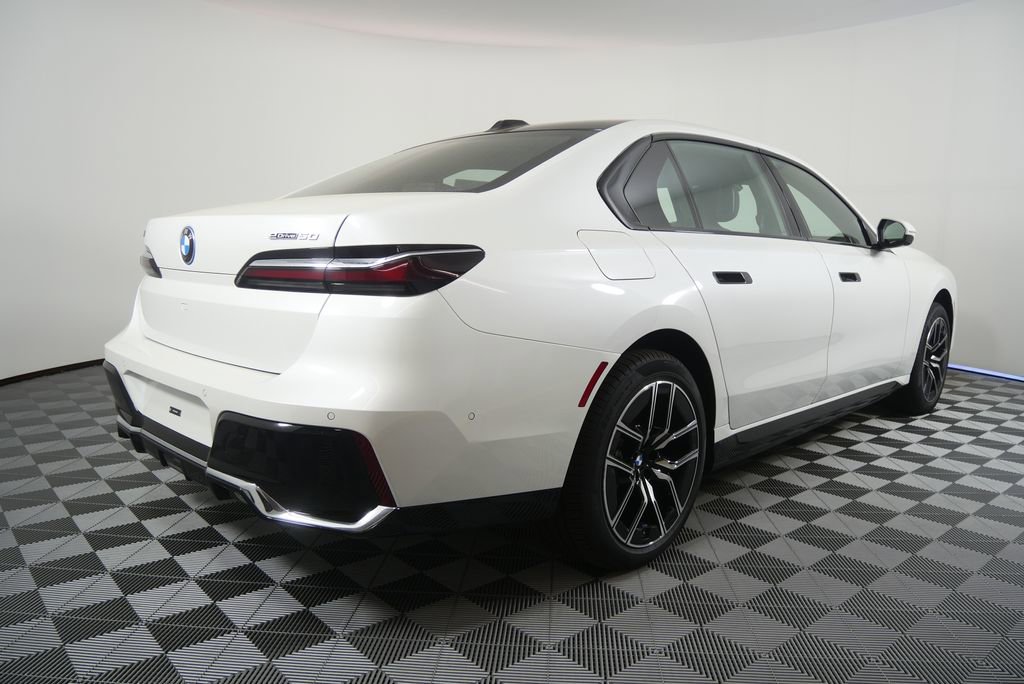 New 2026 BMW i7 eDrive50 w/ M Sport Package image 3