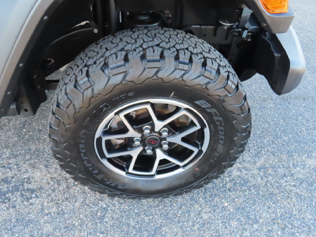 Used 2026 Jeep Wrangler Unlimited Rubicon AWD/4WD image 13