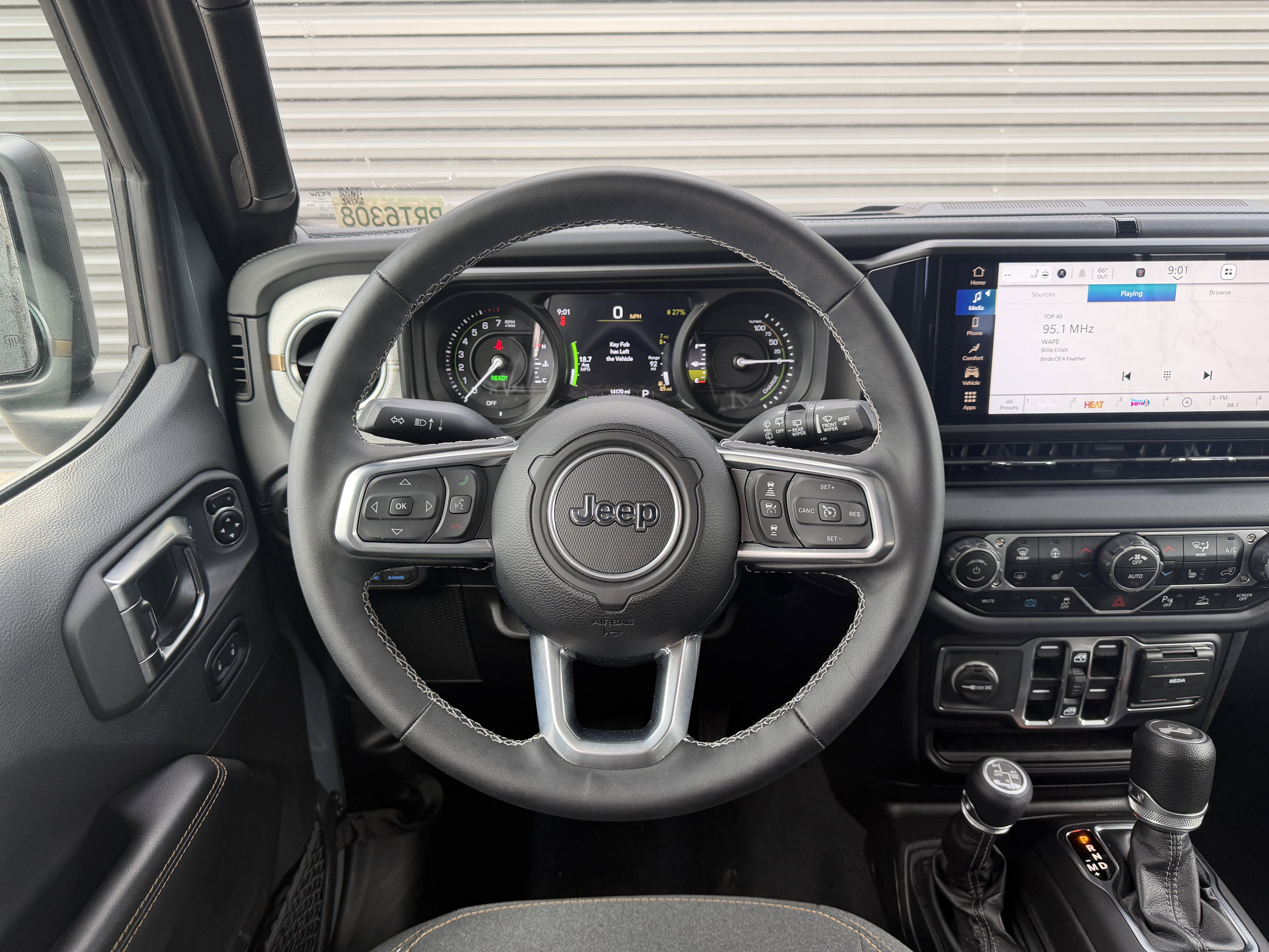 Used 2025 Jeep Wrangler Unlimited Sahara w/ Safety Group image 25