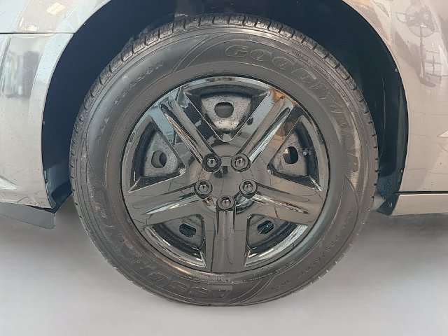 Used 2017 Dodge Grand Caravan SE FWD image 29