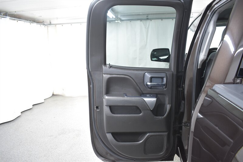 Used 2019 Chevrolet Silverado 1500 LT w/ All Star Edition AWD/4WD image 27