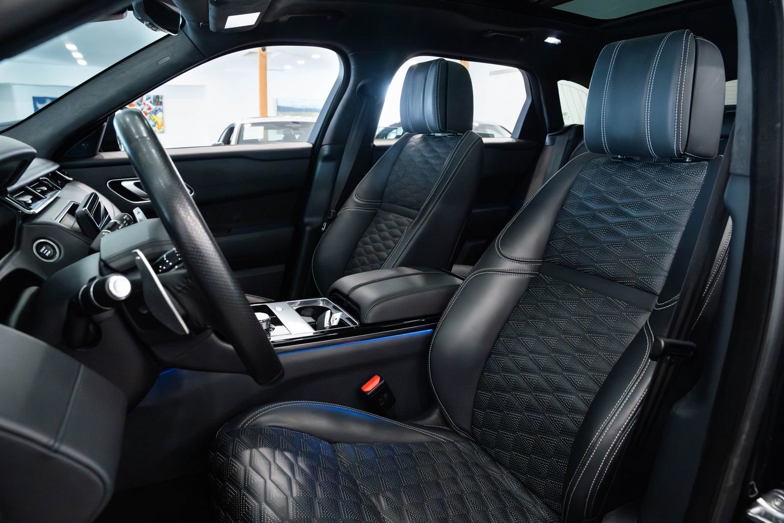 Used 2020 Land Rover Range Rover Velar SV Autobiography Dynamic image 19