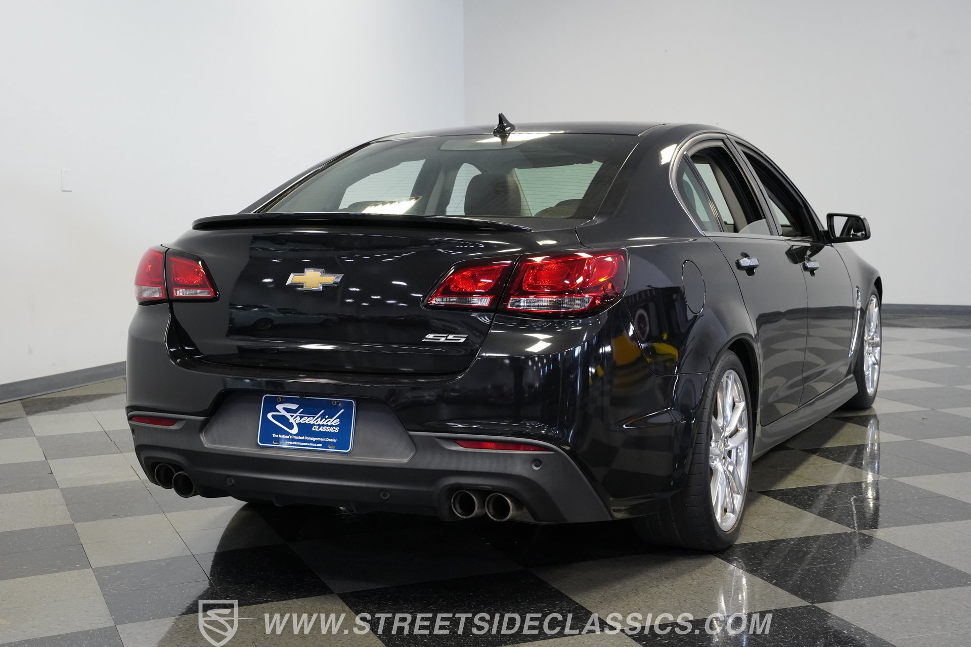 Used 2014 Chevrolet SS RWD image 12