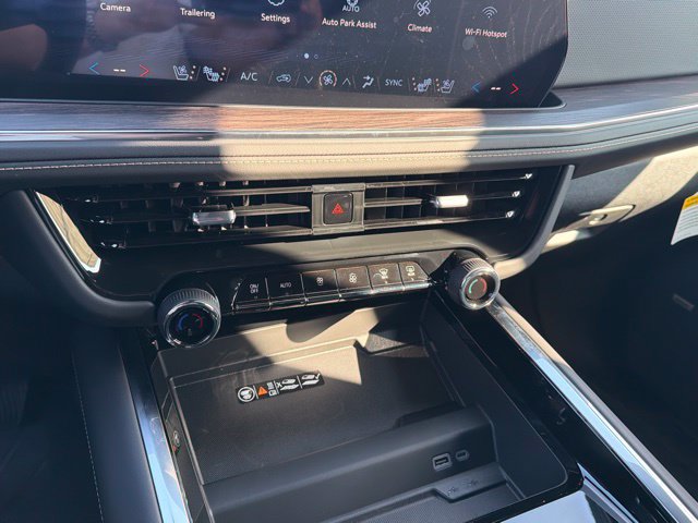 New 2026 Chevrolet Tahoe Premier AWD/4WD image 18