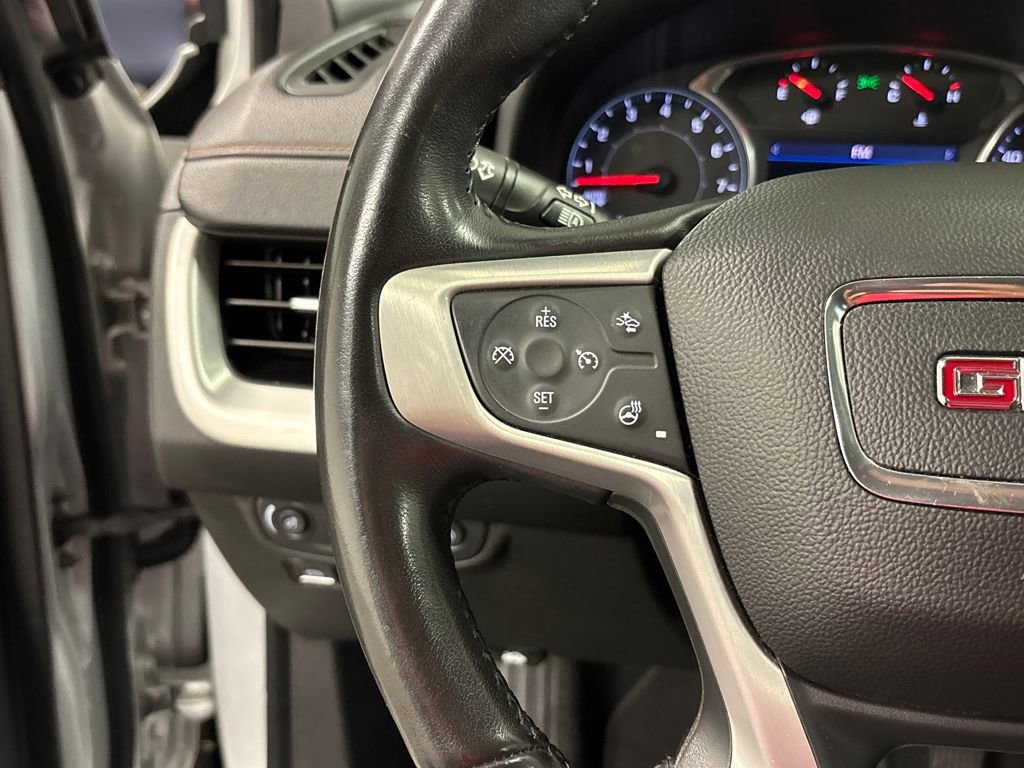 Used 2021 GMC Terrain SLT image 30