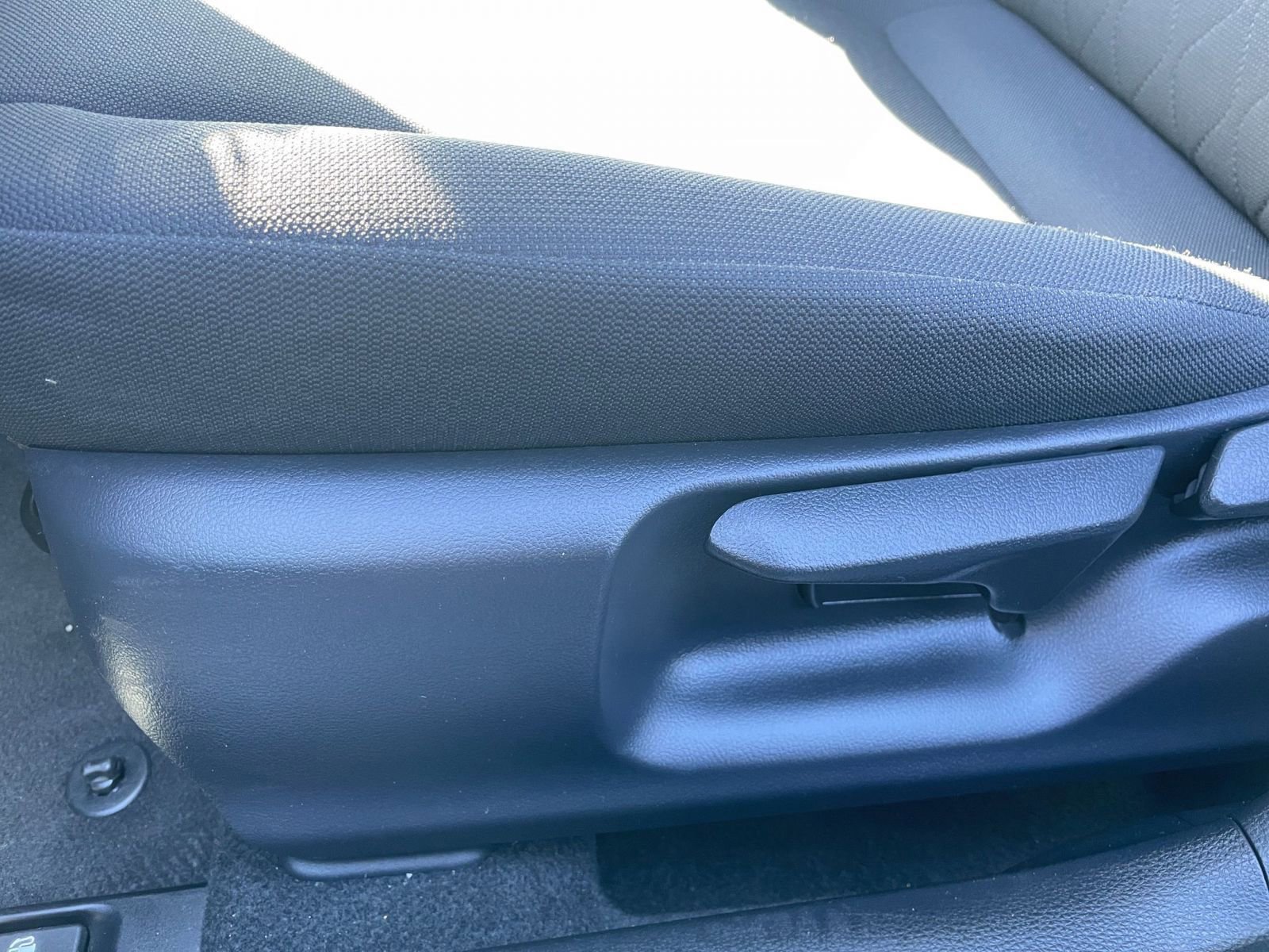 Used 2025 Toyota Corolla LE image 23