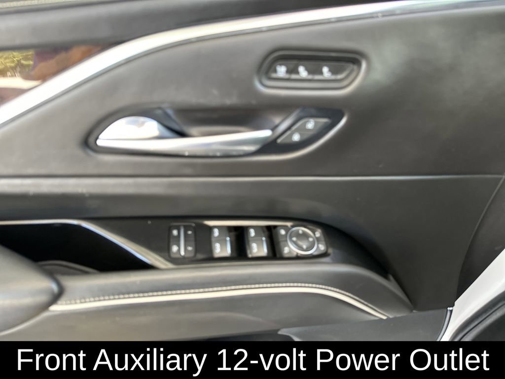 Used 2022 Cadillac Escalade ESV Sport Platinum w/ LPO, ONYX Package AWD/4WD image 9