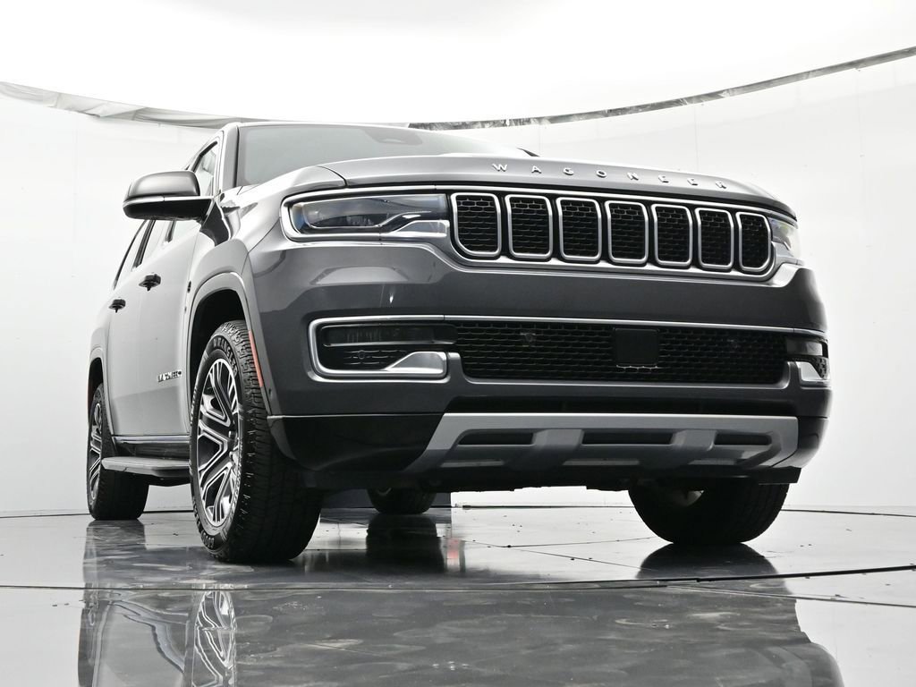 Used 2024 Jeep Wagoneer L Series II RWD image 40
