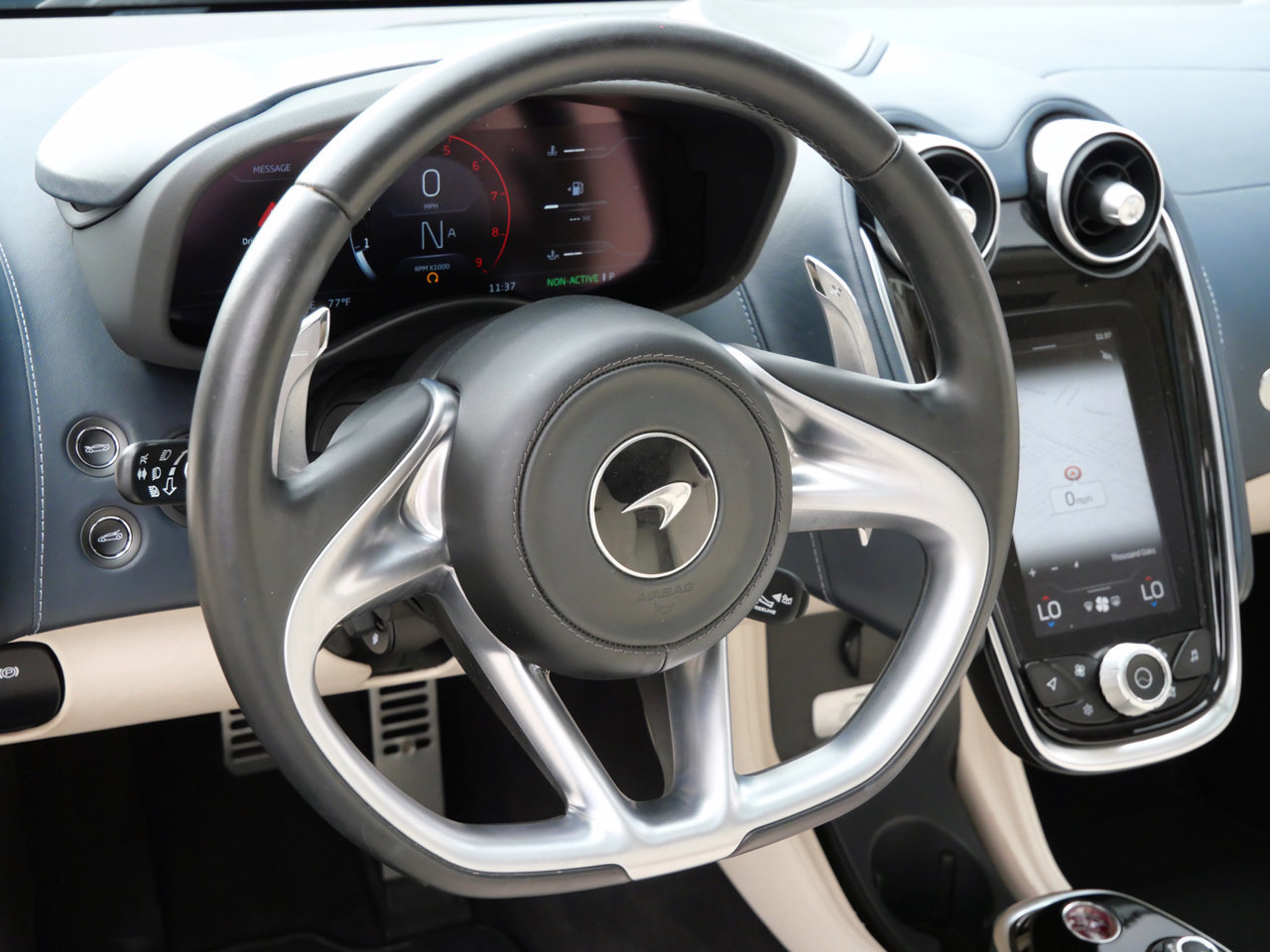 Used 2021 McLaren GT RWD image 9