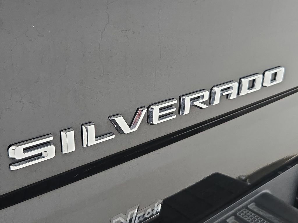 Used 2024 Chevrolet Silverado 1500 LT image 38
