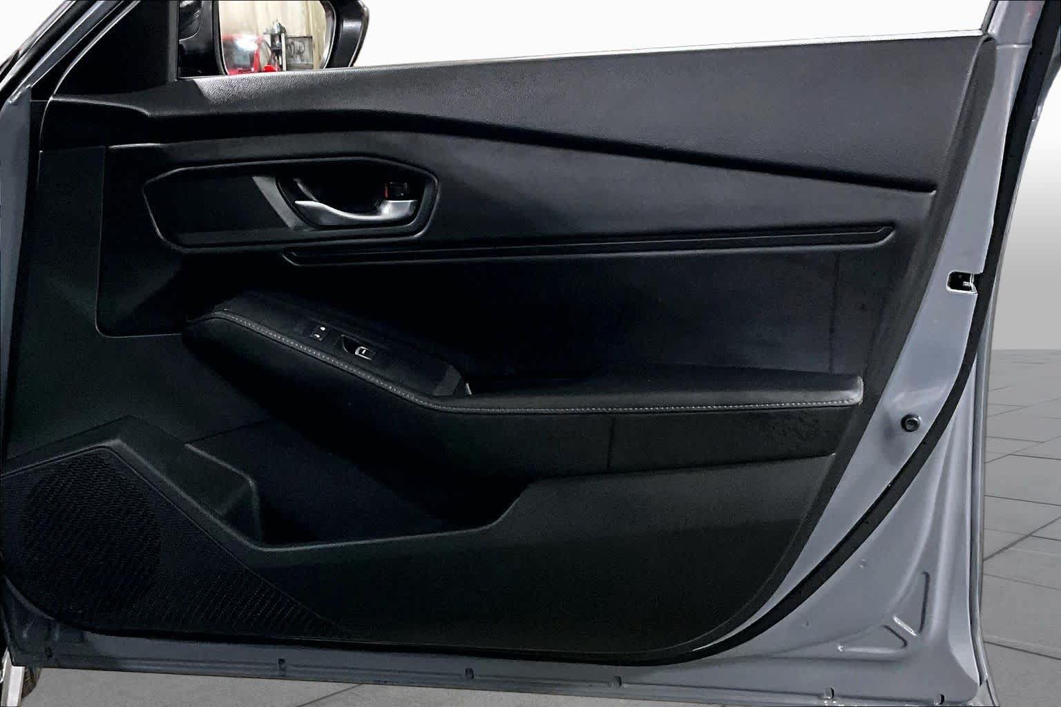 Used 2025 Honda Accord Sport image 23