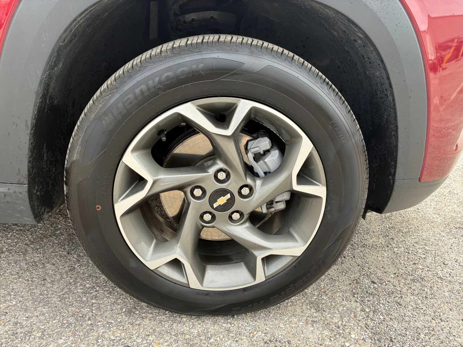 Used 2025 Chevrolet Trax LT image 24