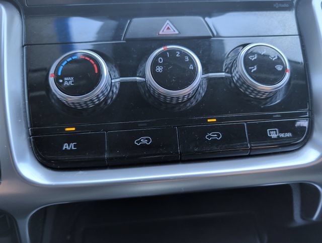 Used 2022 Kia Sorento LX AWD/4WD image 18