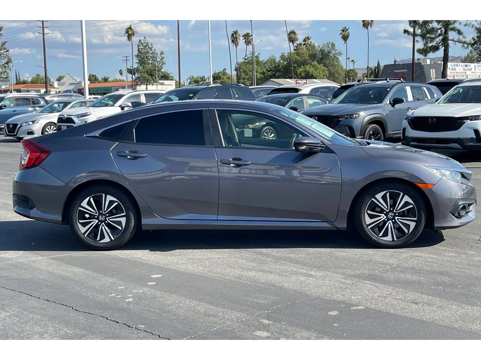 Used 2018 Honda Civic EX-T image 7