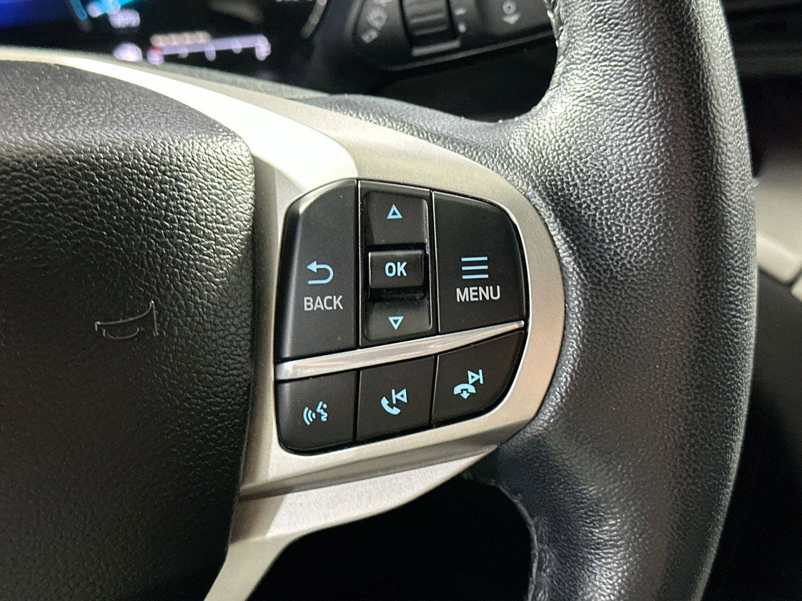 Used 2022 Ford Explorer XLT image 19