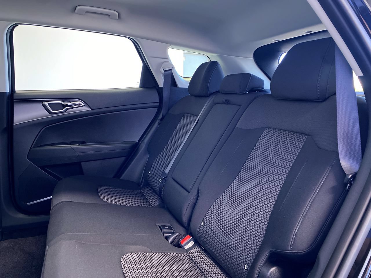 New 2027 Kia Sportage S FWD image 33