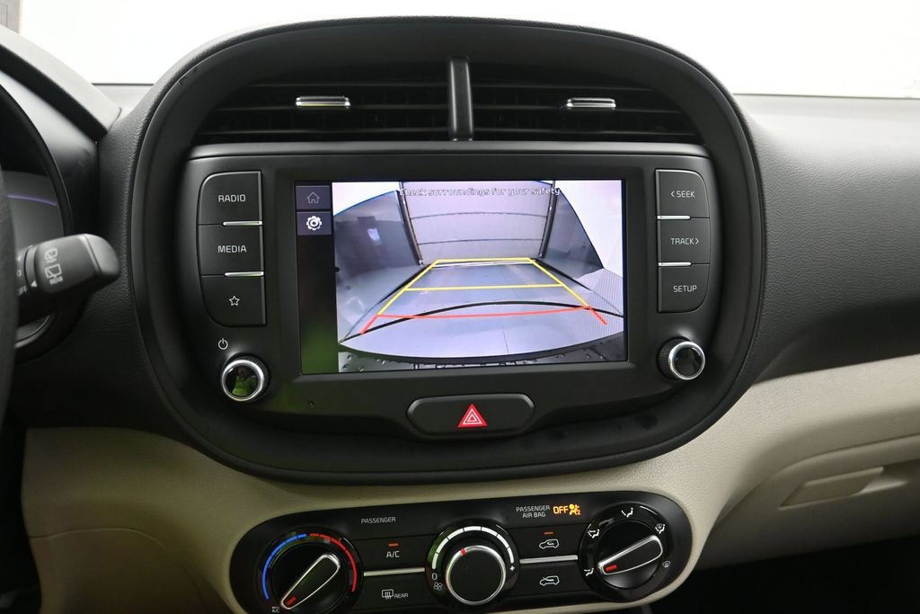 Used 2024 Kia Soul LX FWD image 16