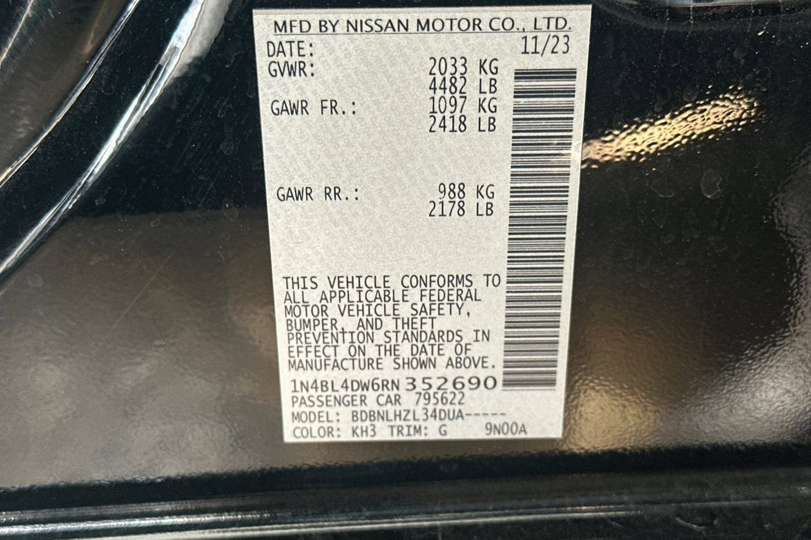 Used 2024 Nissan Altima 2.5 SV image 3