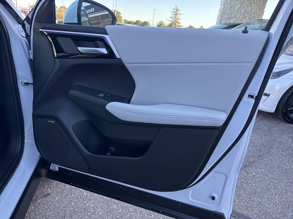 New 2026 Mitsubishi Outlander SE image 32