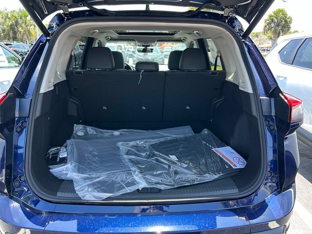 New 2026 Nissan Rogue Dark Armor FWD image 49