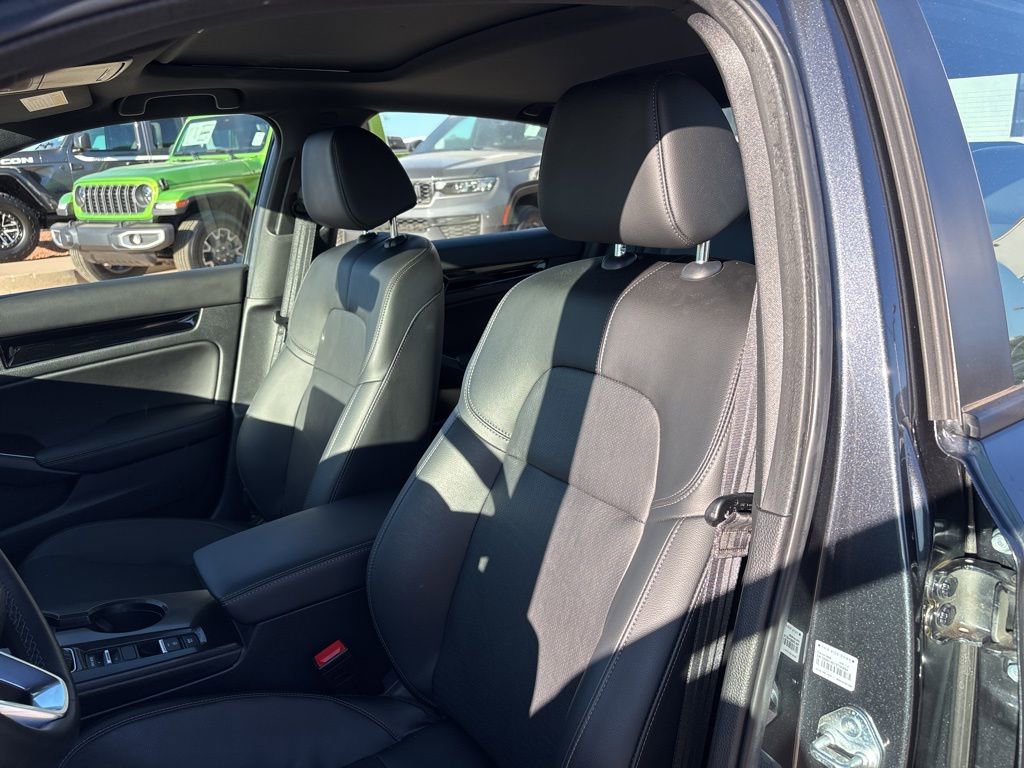 Used 2025 Honda Civic Sport Touring image 14