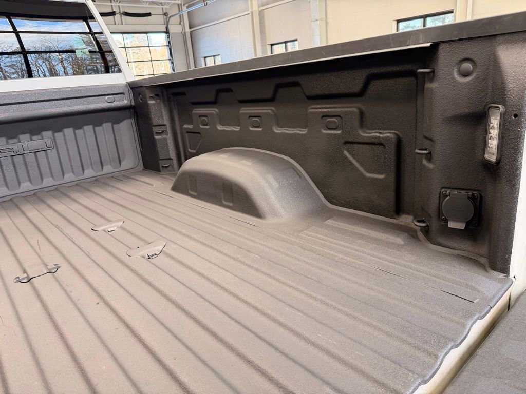 Used 2024 GMC Sierra 2500 Denali w/ Denali Reserve Package image 11