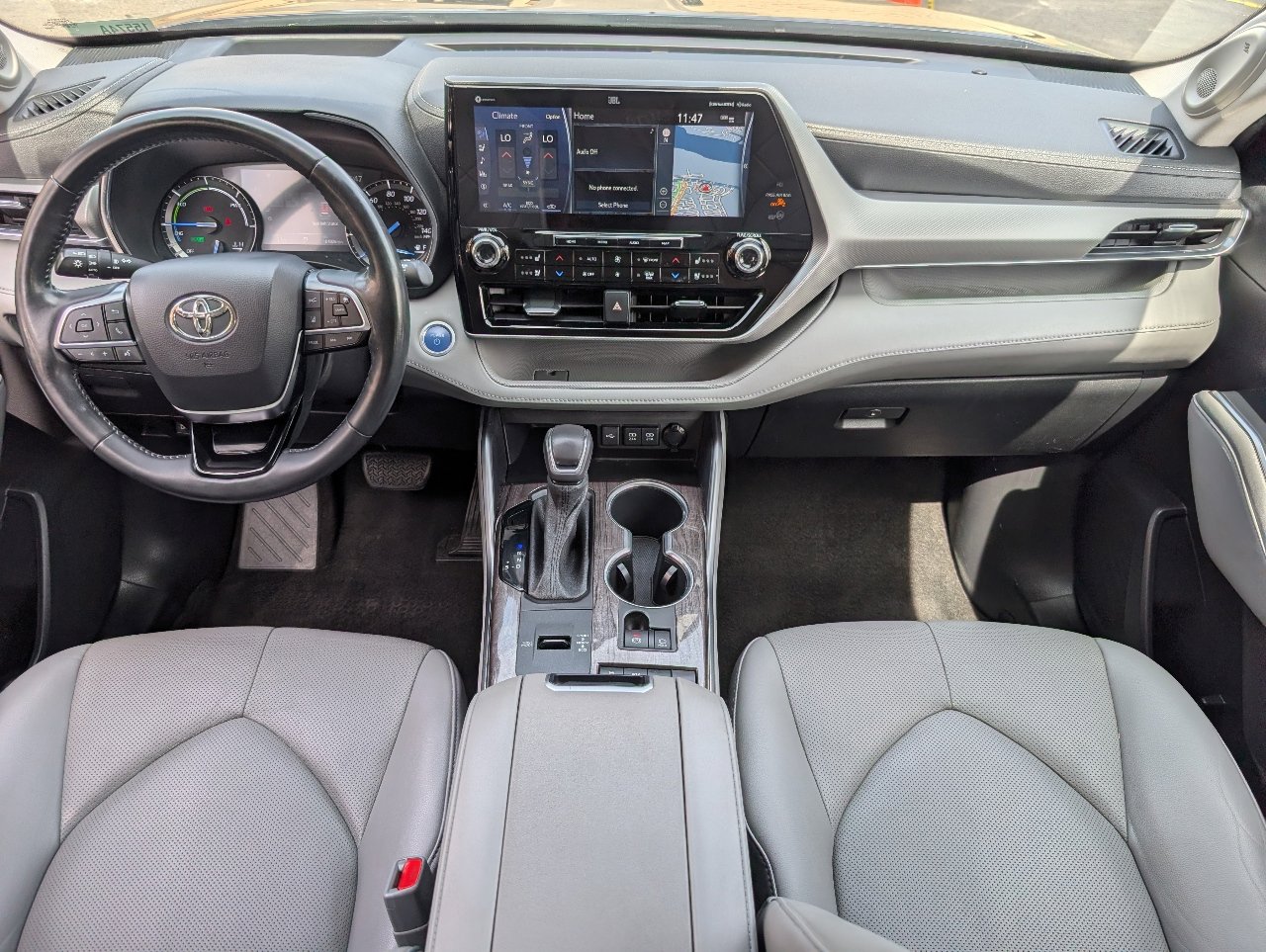 Used 2021 Toyota Highlander Platinum AWD/4WD image 4