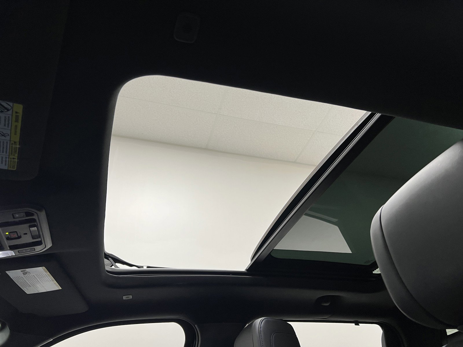 Used 2024 Toyota Tundra Platinum image 21