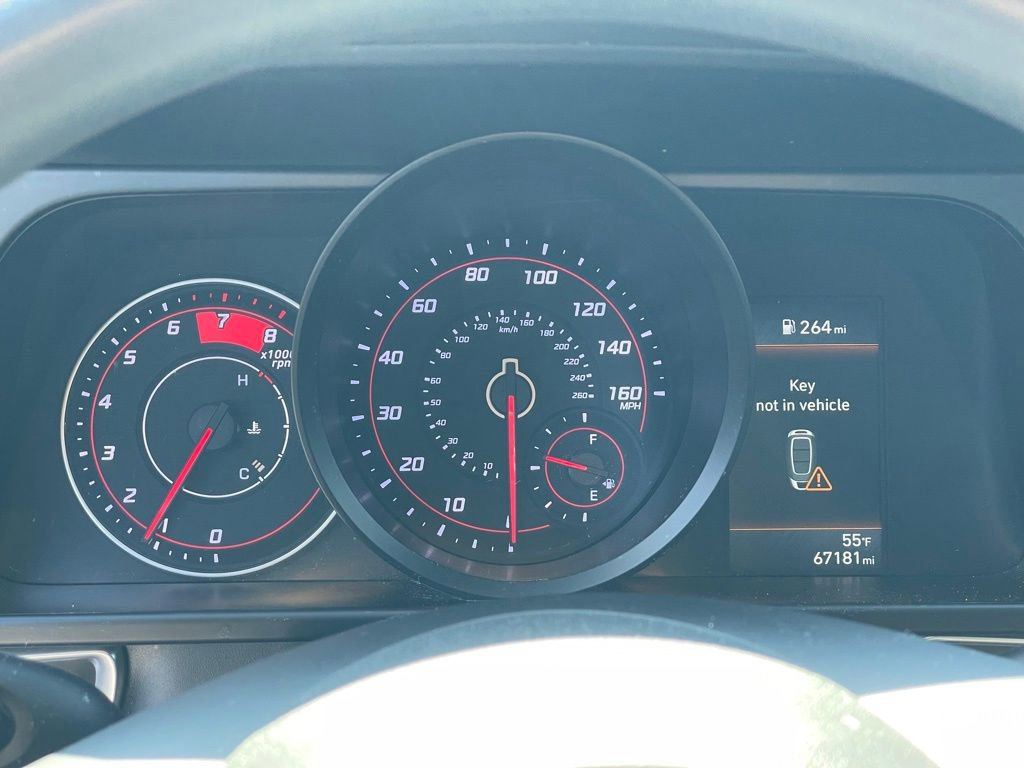 Used 2023 Hyundai Elantra SEL w/ Preferred Accessory Package image 17