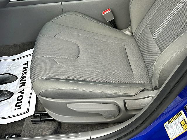 Certified 2025 Hyundai Elantra SE w/ Cargo Package FWD image 14