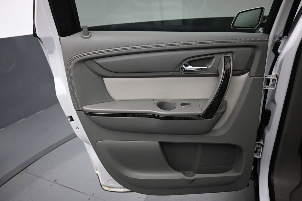 Used 2017 GMC Acadia Limited SLT AWD/4WD image 29
