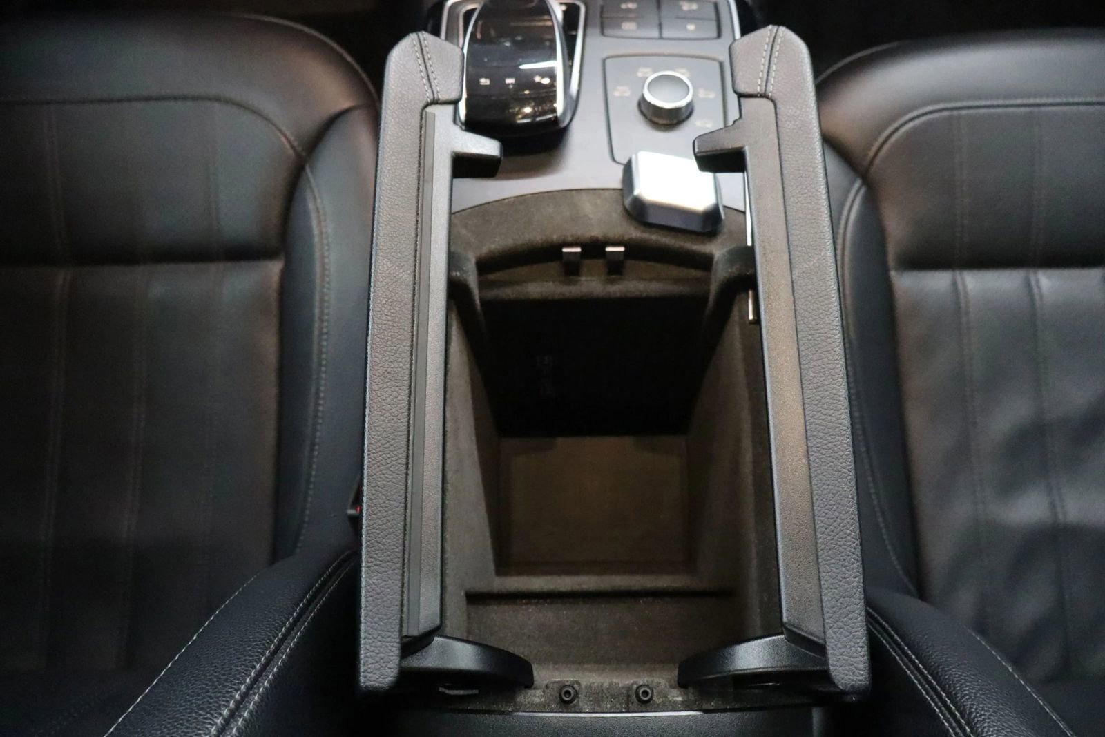 Used 2019 Mercedes-Benz GLS 450 4MATIC w/ Premium 1 Package image 32