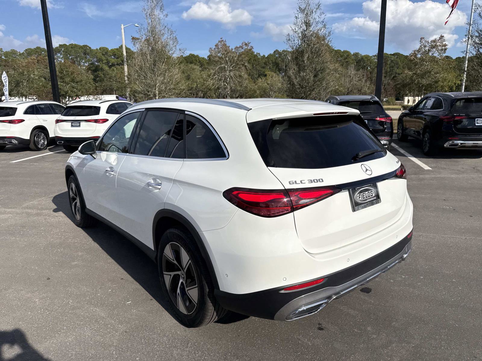 Used 2024 Mercedes-Benz GLC 300 4MATIC image 5