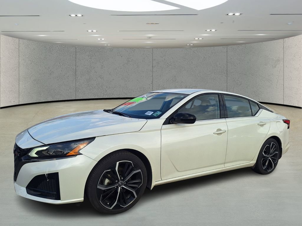 Certified 2025 Nissan Altima 2.5 SR