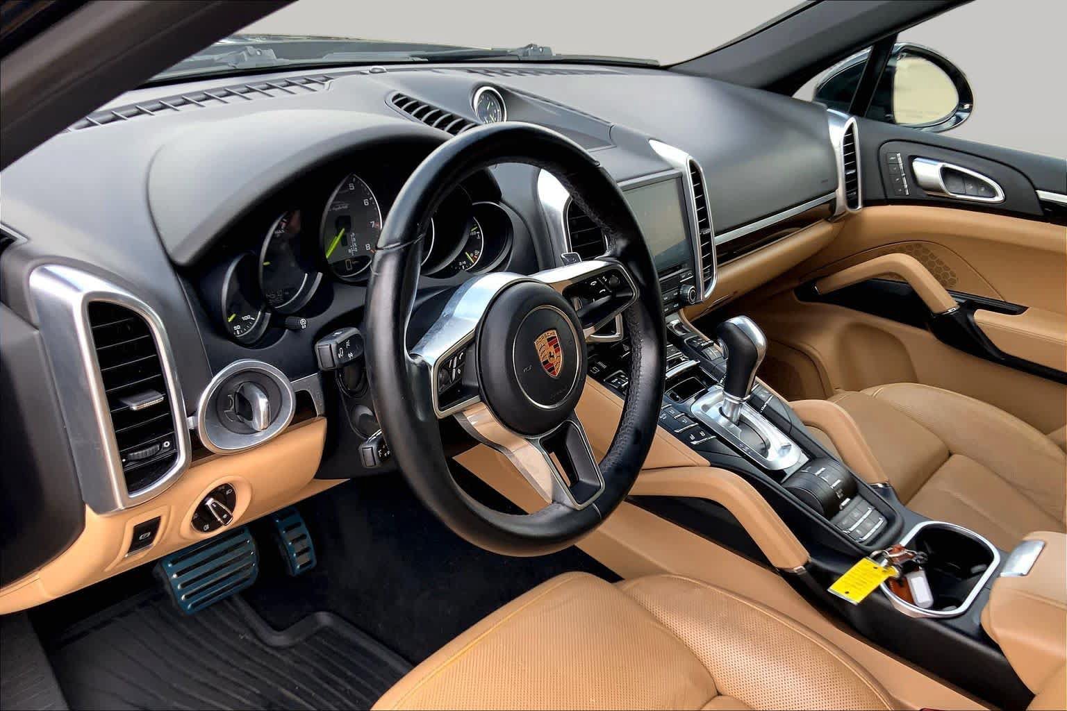 Used 2018 Porsche Cayenne S AWD/4WD image 17