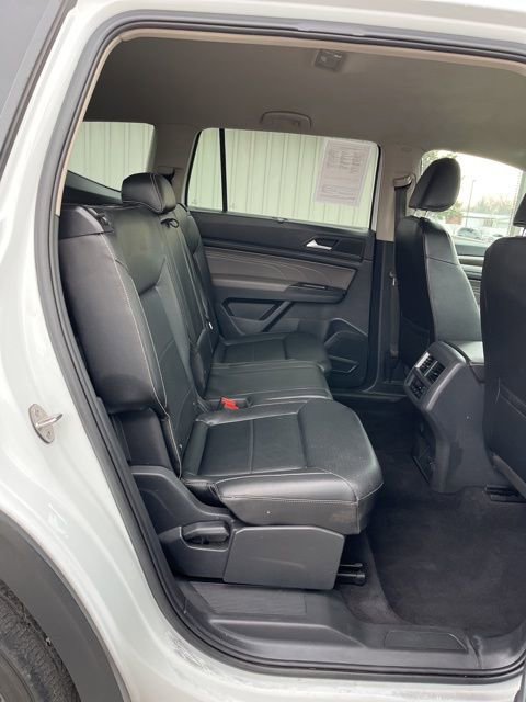 Used 2021 Volkswagen Atlas SE image 35